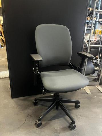 5x Ergonomische Bureaustoel Steelcase Leap V2 - Grijs, Verzenden, Bureaustoel
