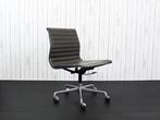 ICF - Charles & Ray Eames - Chaise de bureau - EA117 -