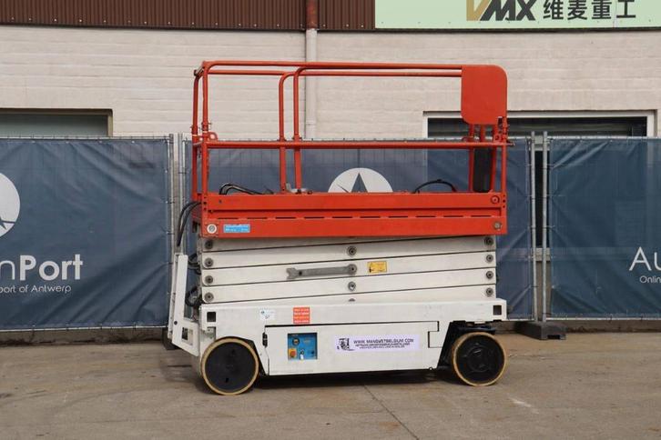 Veiling: Schaarlift Imer IT10090 Elektrisch 12.0m 2014, Zakelijke goederen, Machines en Bouw | Liften, Steigers en Ladders, Ophalen