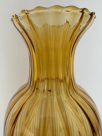 Italian Hand-Blown Amber Art Glass Vase – Mid 20th Century -