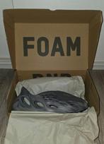 Yeezy - YZY FOAM RNR - Sneakers - Maat: EU 44.5 - Nieuw met