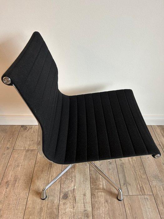 Vitra - Ray Eames - Stoel - EA108 - hopsak, Antiek en Kunst, Antiek | Meubels | Stoelen en Sofa's
