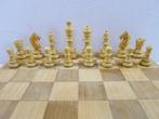 Jeu déchecs et coffret échiquier en bois pondéré feutre et