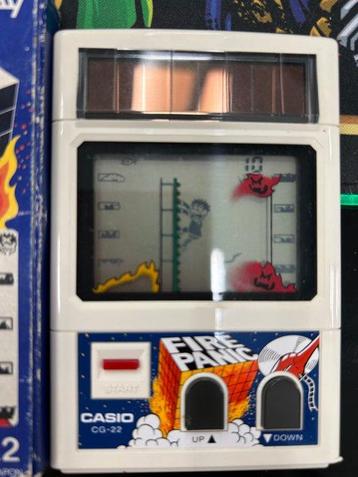 Casio - CG-22 - Alerte au Feu - Handheld gaming console - In
