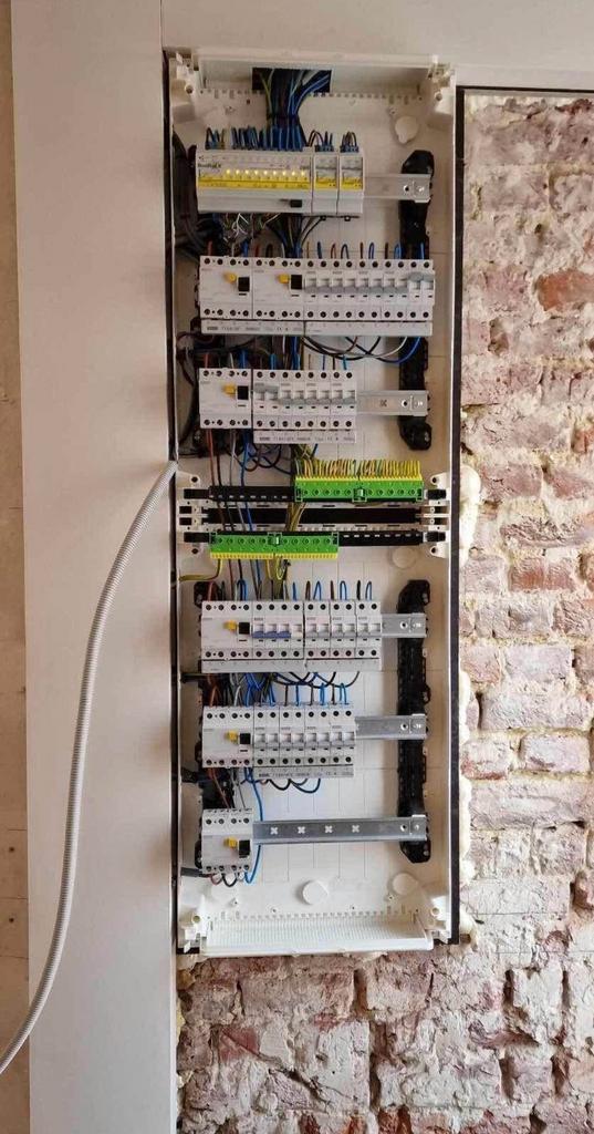 #électricien agrée #chauffagiste agrée 0466195859, Diensten en Vakmensen, Elektriciens, Garantie