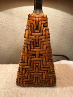 Tafellamp (2) - Rattan Obelisk - Rattan, Antiek en Kunst