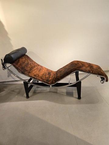 Cassina - Charlotte Perriand, Le Corbusier, Pierre Jeanneret