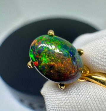 Opale Pendentif - Hauteur : 18 mm - Largeur : 8 mm- 1.2 g -, Collections, Minéraux & Fossiles
