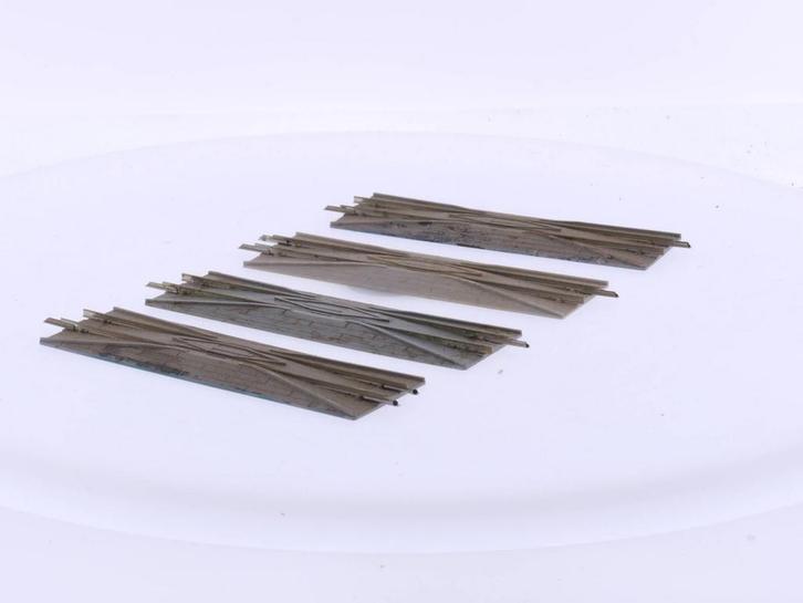 Schaal N Minitrix 4974 Wielenrichter 104,2 mm 4 stuks per..., Hobby & Loisirs créatifs, Trains miniatures | Échelle N, Rails, Enlèvement ou Envoi