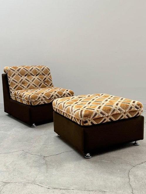 Lounge stoel - Hout, Vilt, stof - Twee fauteuils en een, Antiek en Kunst, Kunst | Designobjecten