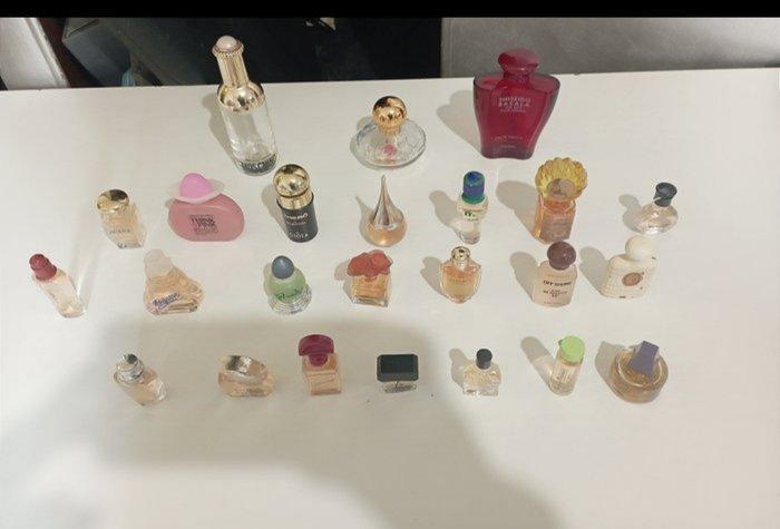 Themacollectie - Miniatuur vintage parfums, Antiek en Kunst, Antiek | Speelgoed