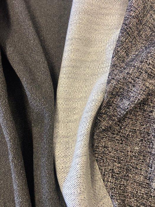 Minotti - Hoogwaardig! Drie sneden van luxe geweven stof, Antiek en Kunst, Antiek | Tapijten, Tafelkleden en Textiel