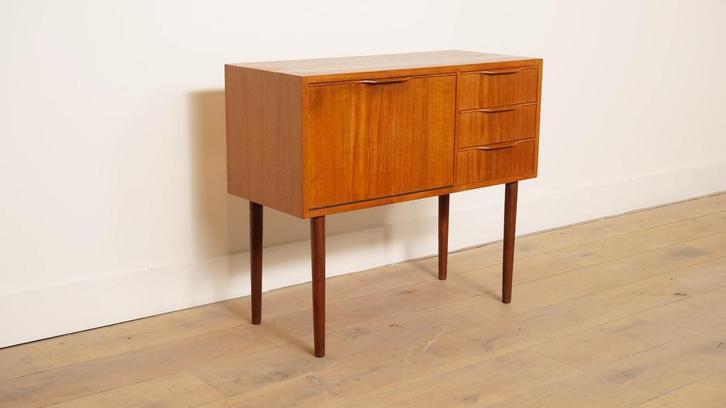 Vintage ladekast | 3 lades en klepje | Nachtkastje, Maison & Meubles, Armoires | Commodes, Enlèvement ou Envoi