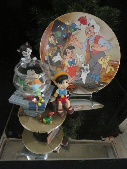 Disney - Figure - 2 Disney verzamelobjecten waaronder een, Verzamelen, Disney