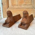 Chenet (2) - Pour cheminée - 2 Firebucks en forme de sphinx., Antiek en Kunst