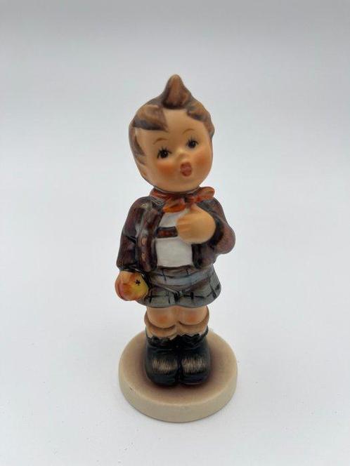 Goebel - Beeldje - Nr.554 Cheeky Fellow - exclusive edition, Antiek en Kunst, Curiosa en Brocante