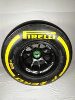 Pneu complet sur la roue - Tyre complete on wheel Pirelli, Nieuw