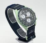 Omega x Swatch - MoonSwatch - Mission on Earth - Zonder, Handtassen en Accessoires, Horloges | Heren, Nieuw