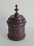 Pot à tabac - Pot à tabac en bois ancien et pipe (Alpina