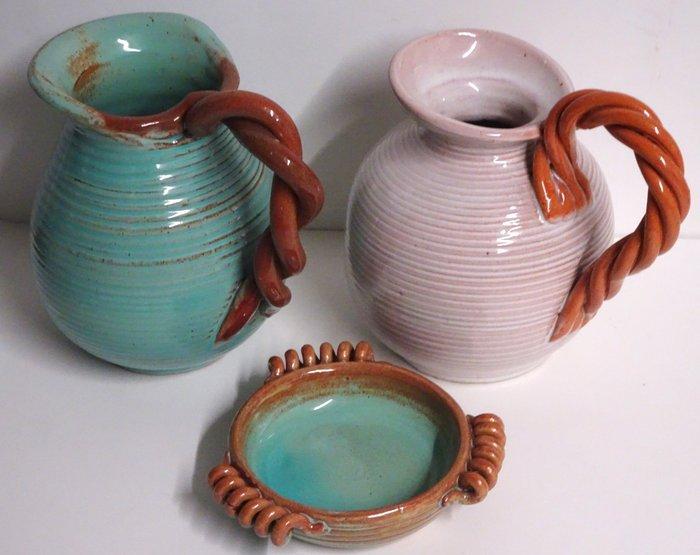 Alexandre de Wemmel - Vaas - Keramiek - Twee kruiken en, Antiek en Kunst, Kunst | Designobjecten