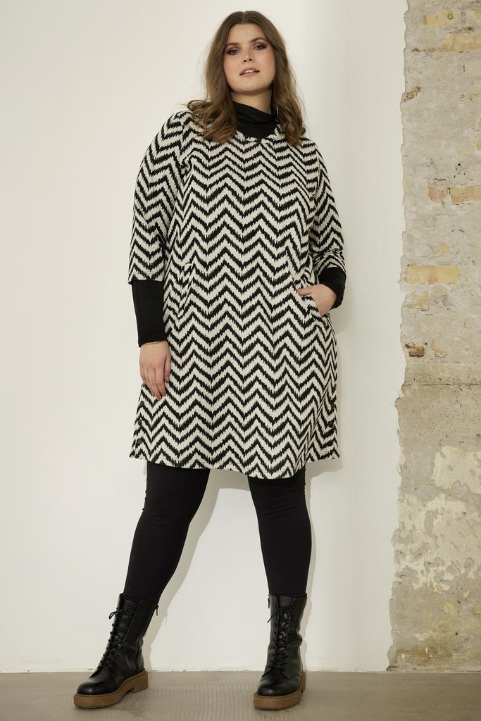 Zhenzi jurk zigzagS=46-48Maat 46/48 (XL) of groter, Kleding | Dames, Jurken, Overige kleuren, Nieuw, Maat 46/48 (XL) of groter