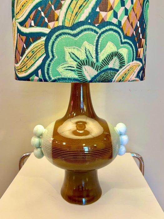 Kravsko - Tafellamp - Keramiek - Lamp opgebouwd uit een vaas, Antiek en Kunst, Kunst | Designobjecten