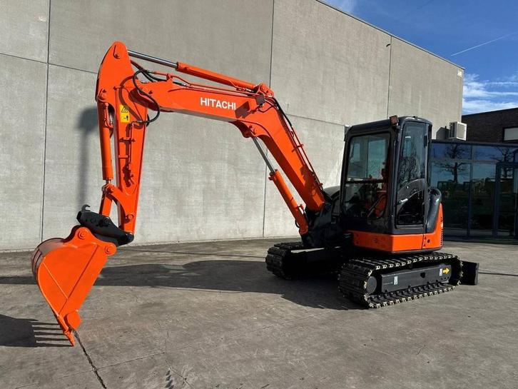 Veiling: Rupsgraafmachine Hitachi ZX60USB-3F Diesel 2013, Articles professionnels, Machines & Construction | Grues & Excavatrices