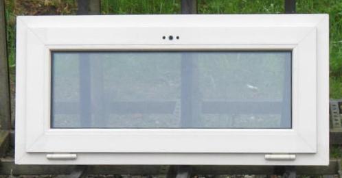 pvc raam ,chassis , venster 99 x 47 - creme - 3 dubbel glas, Doe-het-zelf en Bouw, Raamkozijnen en Schuifdeuren, Inclusief glas