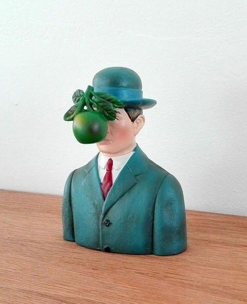 Figurine - De Mensenzoon - Résine, Antiek en Kunst, Curiosa en Brocante