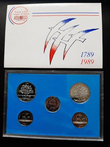 Frankrijk. Year Set (FDC) 1989 Folon avec la 10 francs beschikbaar voor biedingen