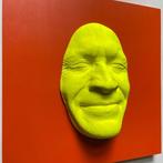 gregos - Fluo yellow smile on orange background