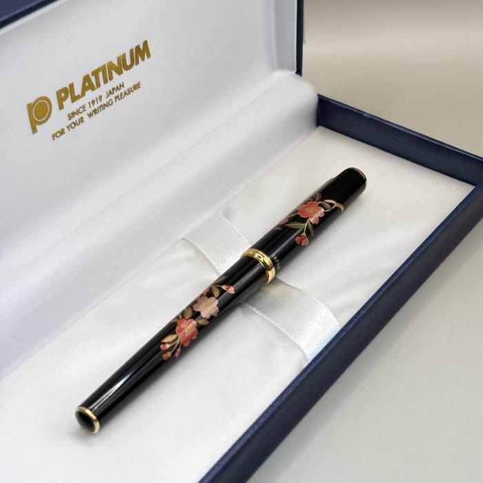 Platinum - Vintage Lacquer Maki-e with Cherry Blossoms, Collections, Stylos