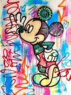 Outside - Mickey Mouse - Beautiful, Antiquités & Art
