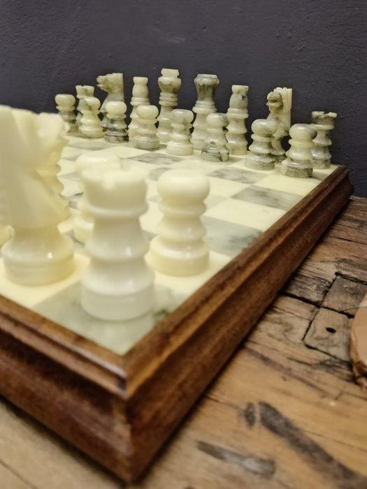 Schaakspel - albast, Antiek en Kunst, Curiosa en Brocante