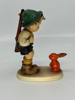 Goebel - Beeldje - Sensitive Hunter - TMK3 - Porselein, Antiek en Kunst
