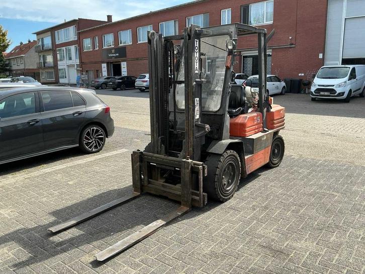 Online veiling - Toyota 35 Vorkheftruck, Zakelijke goederen, Machines en Bouw | Heftrucks en Intern transport, Ophalen