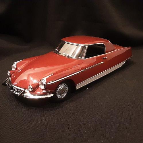 Norev 1:18 - Modelauto - Citroen DS, Hobby en Vrije tijd, Modelauto's | 1:5 tot 1:12