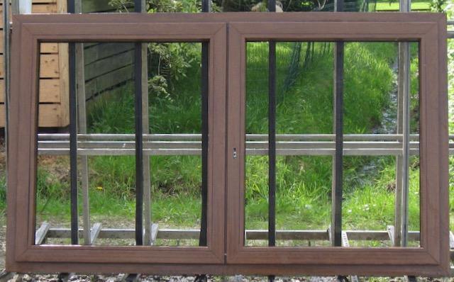 pvc raam , chassis , venster , kozijn 211 x 126  eik, Doe-het-zelf en Bouw, Raamkozijnen en Schuifdeuren, Inclusief glas, Nieuw