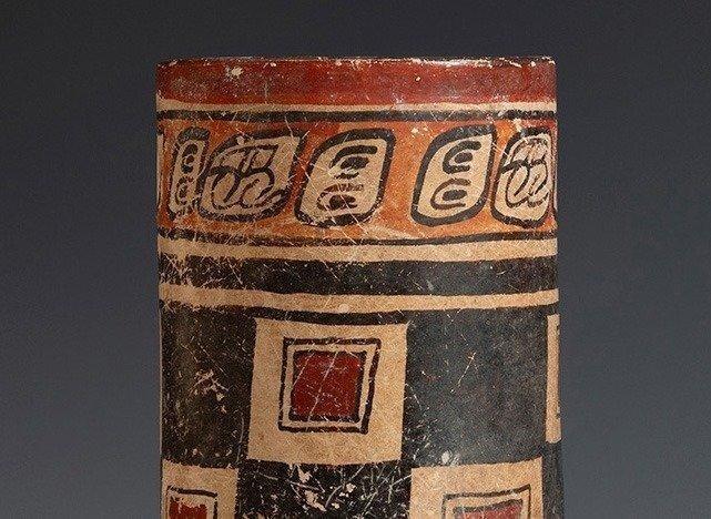 Maya Céramique Vase polychrome maya avec analyse TL, 550-950, Verzamelen, Mineralen en Fossielen