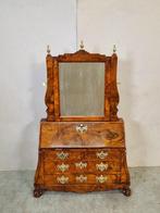 Miniatuur klepbureau met spiegelopstand / Miniature bureau