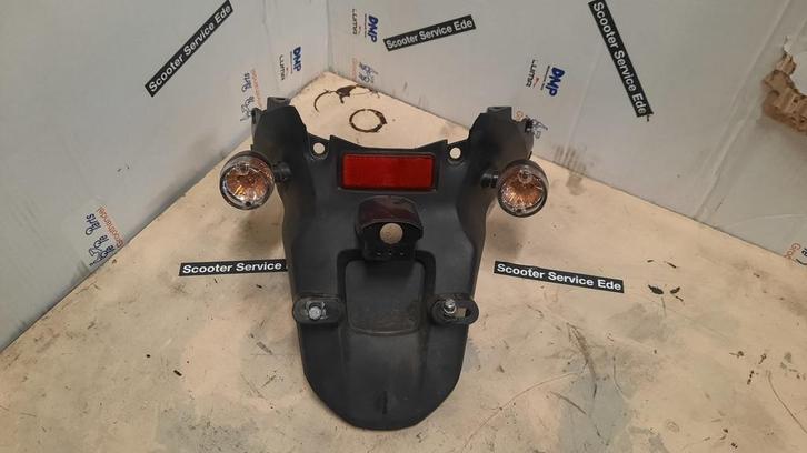 Sym Xpro / Achterspatbord inclusief knipperlichten, Fietsen en Brommers, Brommeronderdelen | Scooters, Kap, Overige merken, Ophalen of Verzenden