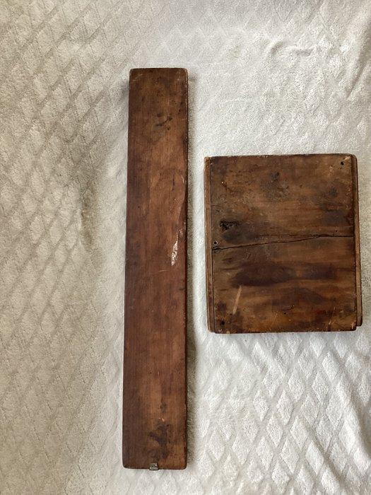 Étagère (2) - bois de fruitier - Deux planches de speculoos., Antiquités & Art, Curiosités & Brocante