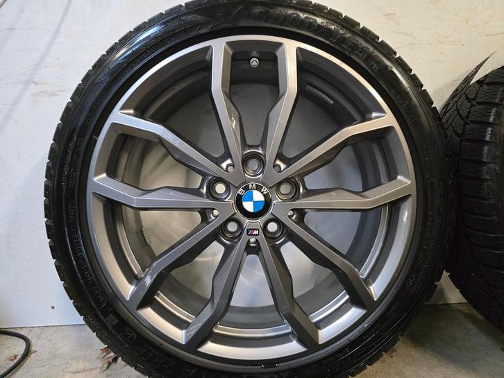 BMW 1 serie F40 F40 2 serie 18 inch Winterbanden 711M velgen, Auto-onderdelen, Banden en Velgen, 18 inch, Winterbanden, 205 mm
