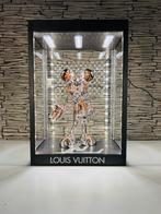 L.M ARTS - Led show case Figurine Mickey Louis Vuitton, Antiquités & Art
