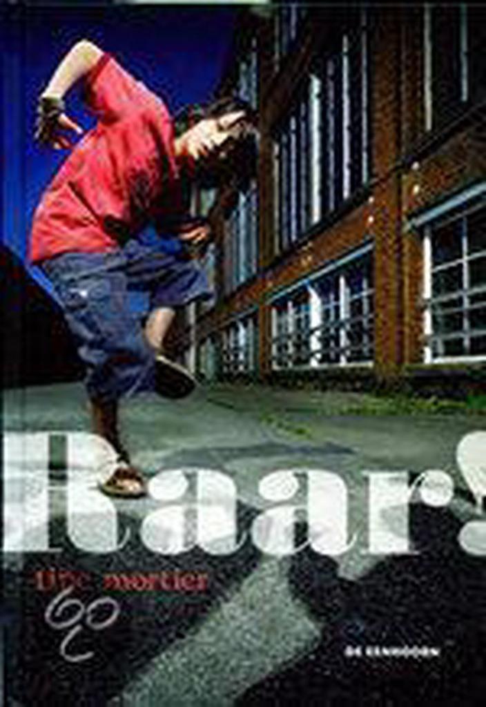 Raar! 9789058386151 Tine Mortier, Boeken, Kinderboeken | Jeugd | 10 tot 12 jaar, Zo goed als nieuw, Verzenden