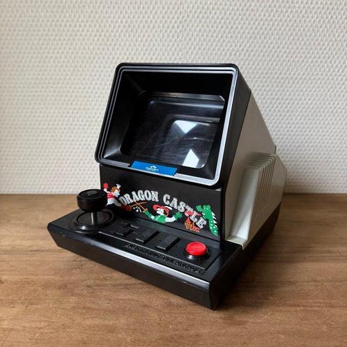 V-Tech Commodoor - Electronic Tiny Arcade - Dragon Castle -, Games en Spelcomputers, Spelcomputers | Overige Accessoires