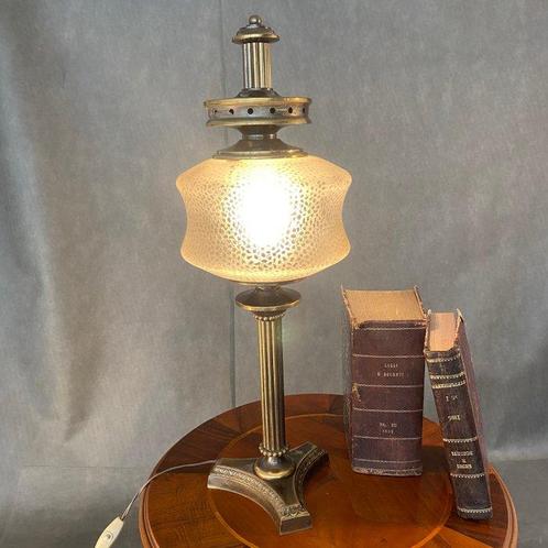 Tafellamp - Messing, art deco van begin 1900 in Italië, Antiek en Kunst, Curiosa en Brocante