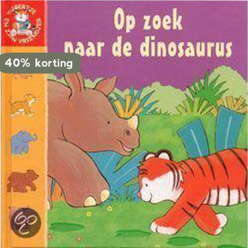 OP ZOEK NAAR DE DINOSAURUS 9789074892704 J. Sykes, Boeken, Overige Boeken, Gelezen, Verzenden