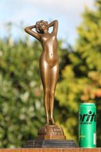 Sculpture, jongedame - brons 42 cm - 42 cm - Bronze