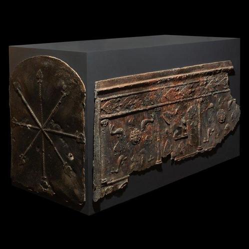 Phénicien Plomb Plaques de sarcophage. Fin de la période, Verzamelen, Mineralen en Fossielen